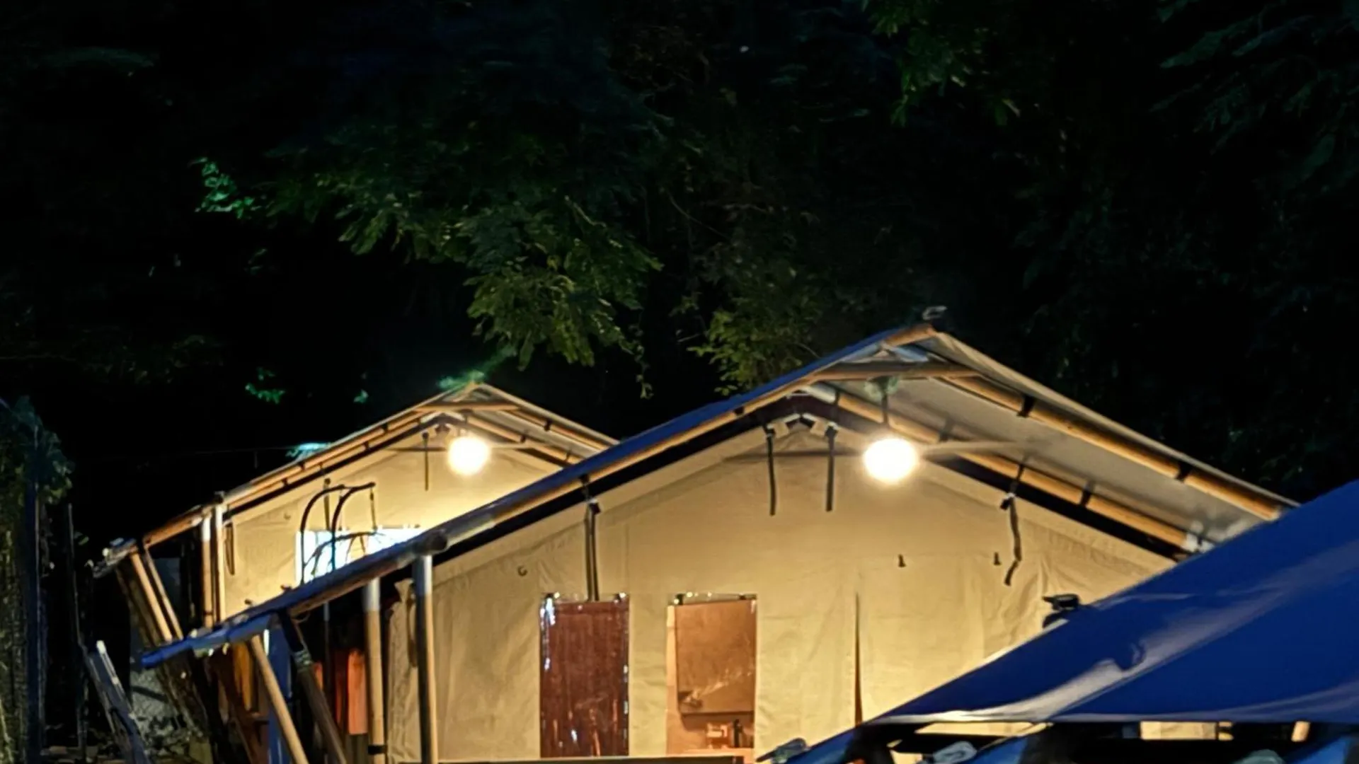 Campismo de Luxo Jardin Al Bosque-Glamping Hotel San Juan