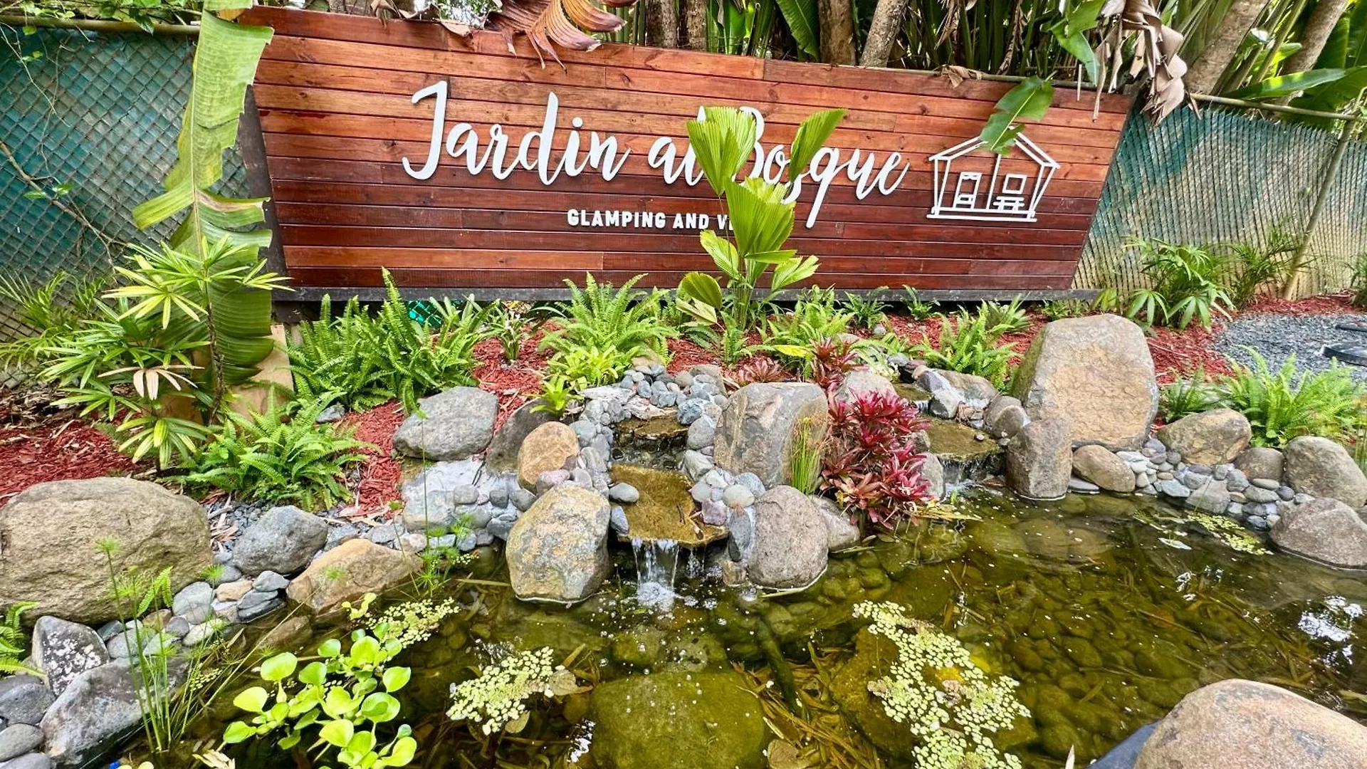 Campismo de Luxo Jardin Al Bosque-Glamping Hotel San Juan